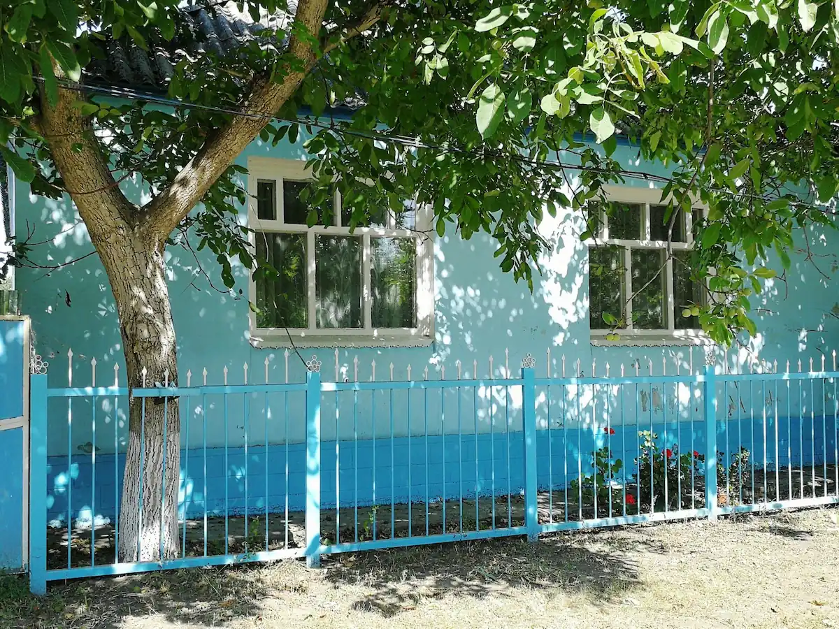 Warna Cat Luar Rumah Biru Pastel